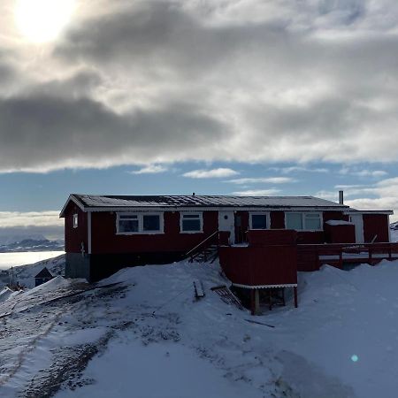 Isi4U Apartments, Snowmobile And Dogsled Sisimiut Exterior photo
