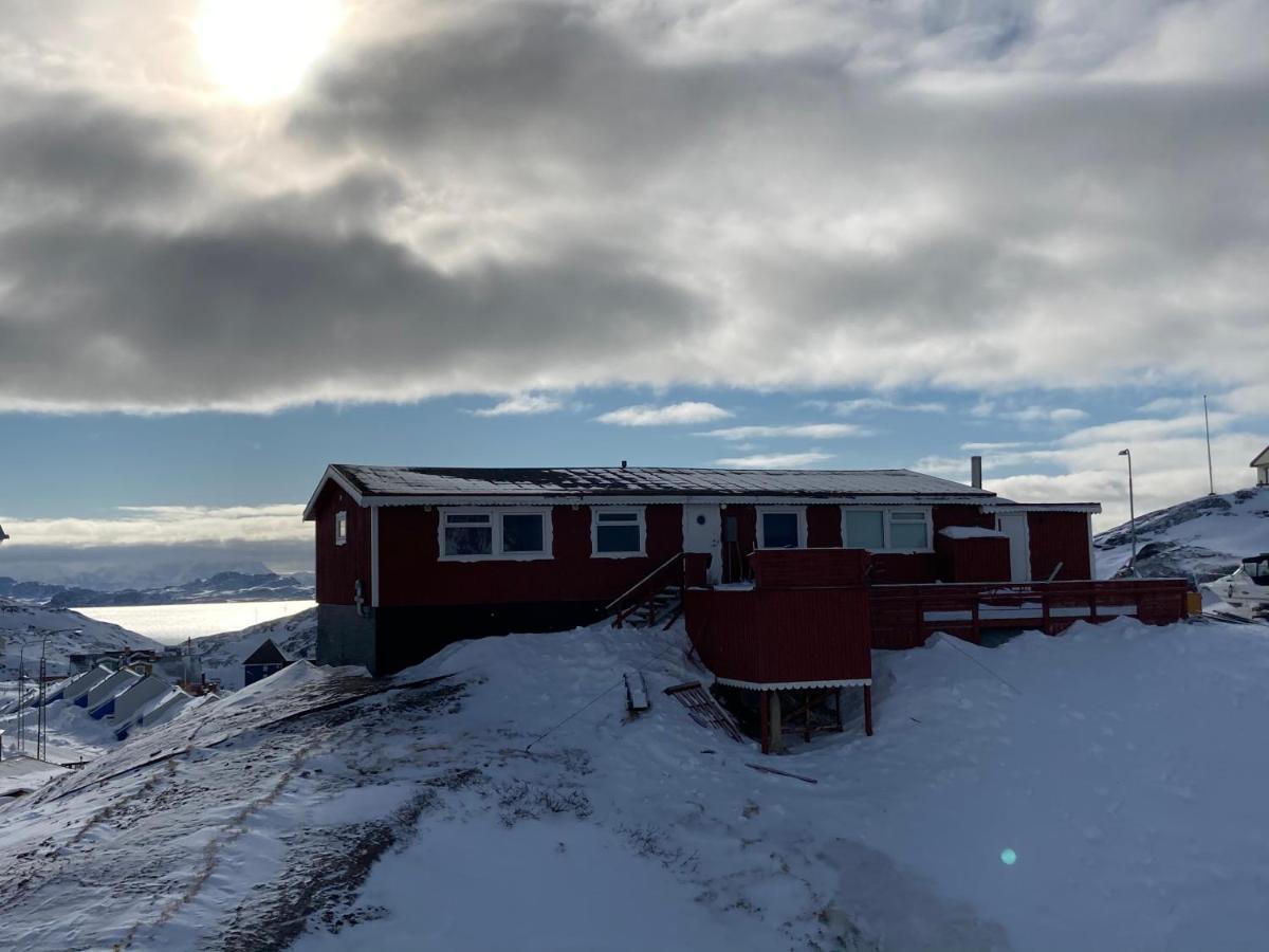 Isi4U Apartments, Snowmobile And Dogsled Sisimiut Exterior photo